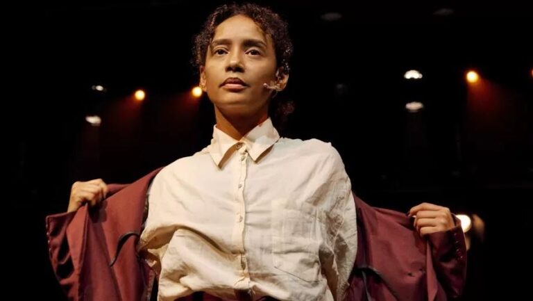 Taís Araujo apresenta Mudando de Pele em Natal, no Teatro Riachuelo