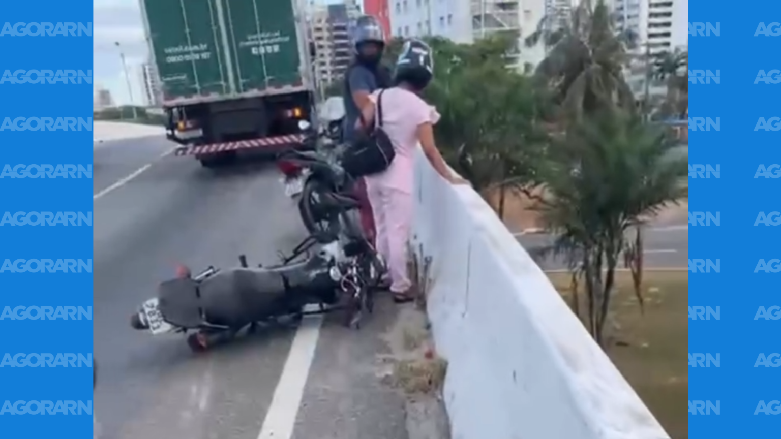 Motociclista cai do Viaduto do 4º Centenário e morre durante socorro em Natal