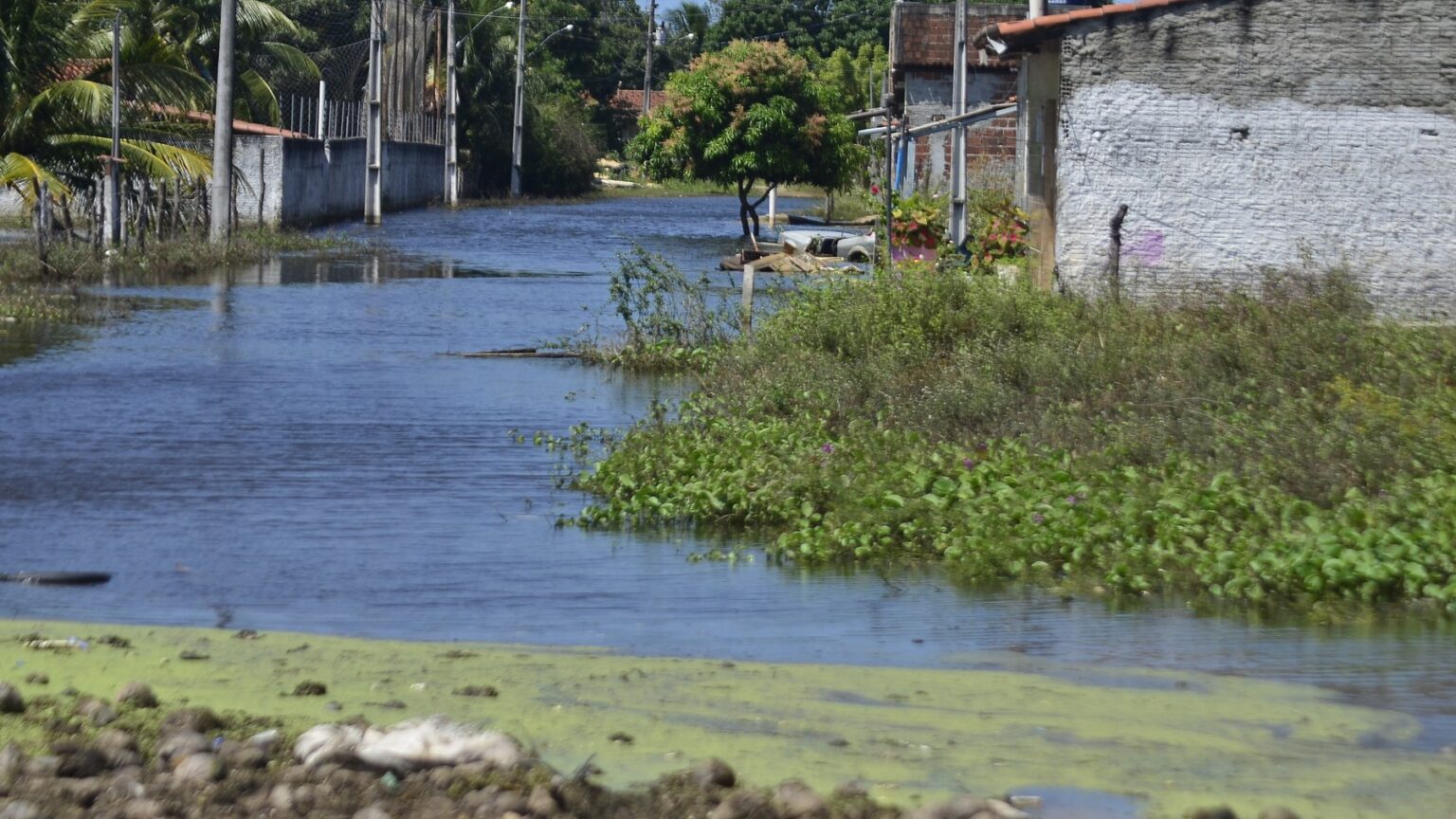 Natal mapeia as áreas de maior risco de deslizamento, alagamento e incêndio e fixa como abrir abrigos