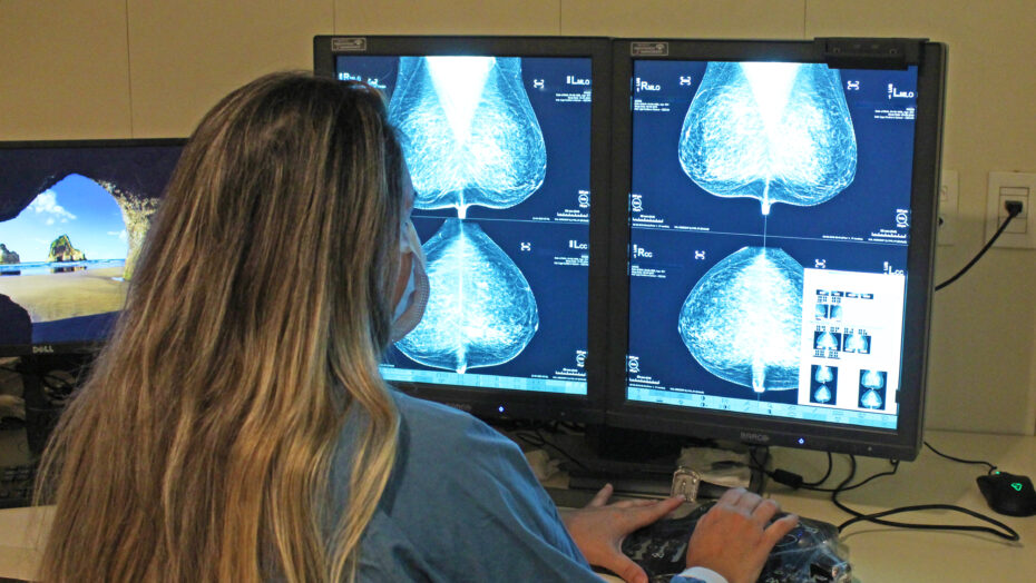 Defensoria oferece mamografias e consultas gratuitas em ação do Outubro Rosa em Natal