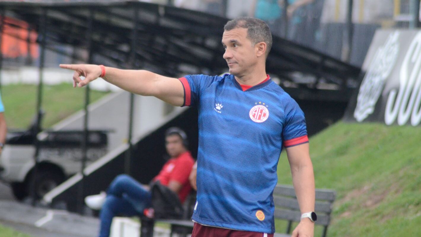 América encaminha renovação de Ranielle